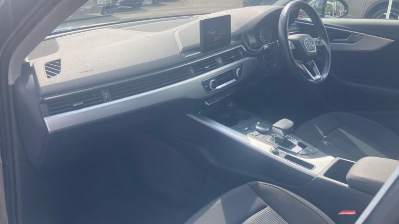 Audi A4 35 TFSI SE 4dr S Tronic Petrol Saloon